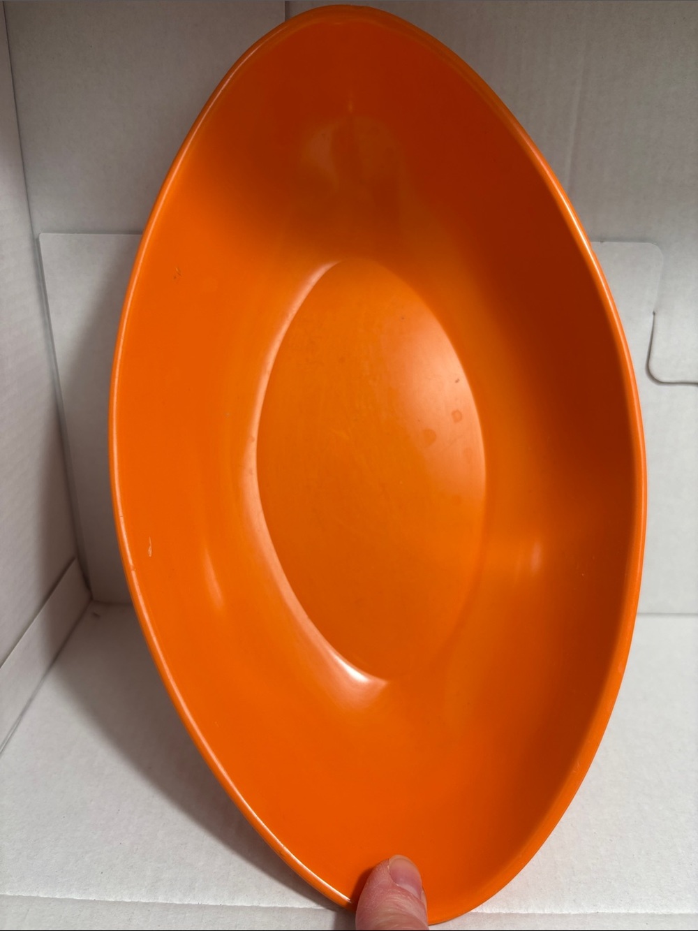 Vintage Mid-Century Melmac Oval Serving Bowls, Orange & Avocado
Green (Set of 2) - Picture 7 of 7